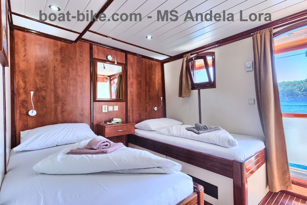 MS Andela Lora - twin cabin upper deck